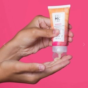 Refreshing Papaya & Strawberry Seed Scrub …